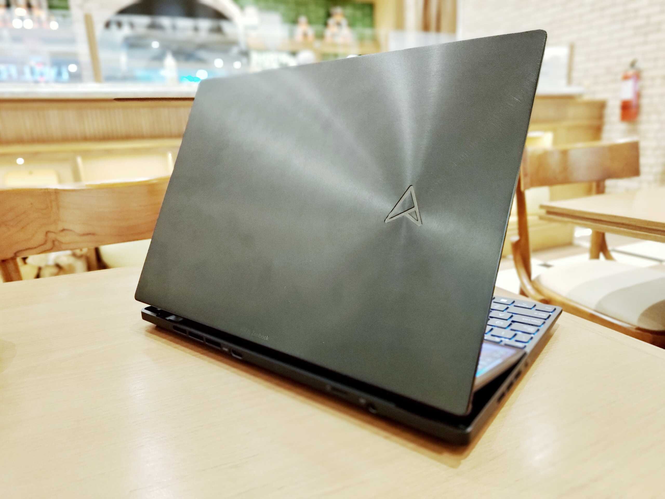 Review ASUS Zenbook Pro 14 Duo OLED UX8402VU - PCplus Live